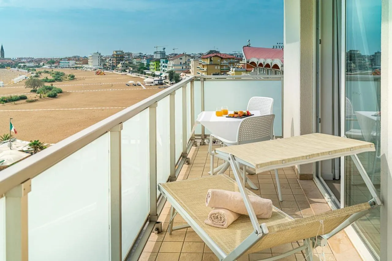Hotel Karinzia Caorle 3*,