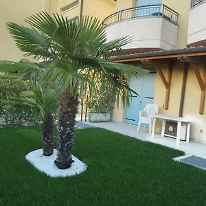 Elisa Apartment
